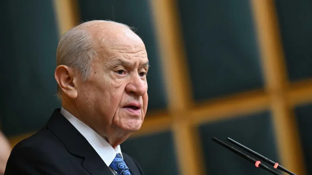 Son dakika | MHP lideri Devlet Bahçeli’den Özgür Özel’e çağrı: Ateşe körükle gitmemeli